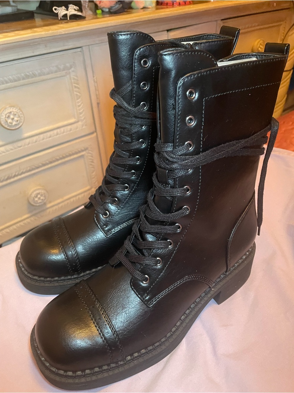 New Wild Fable Women’s Black Combat Lace-Up Memory Foam Vegan Leather Size 9